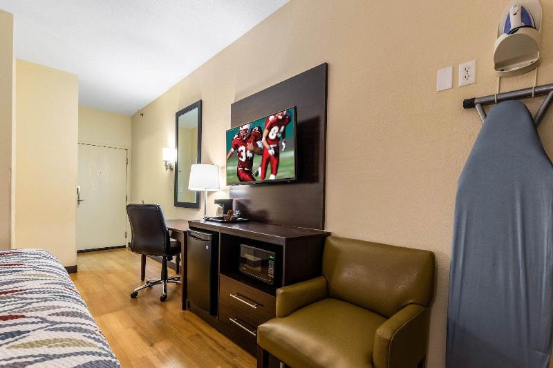 Red Roof Inn Georgetown, In – Louisville West image