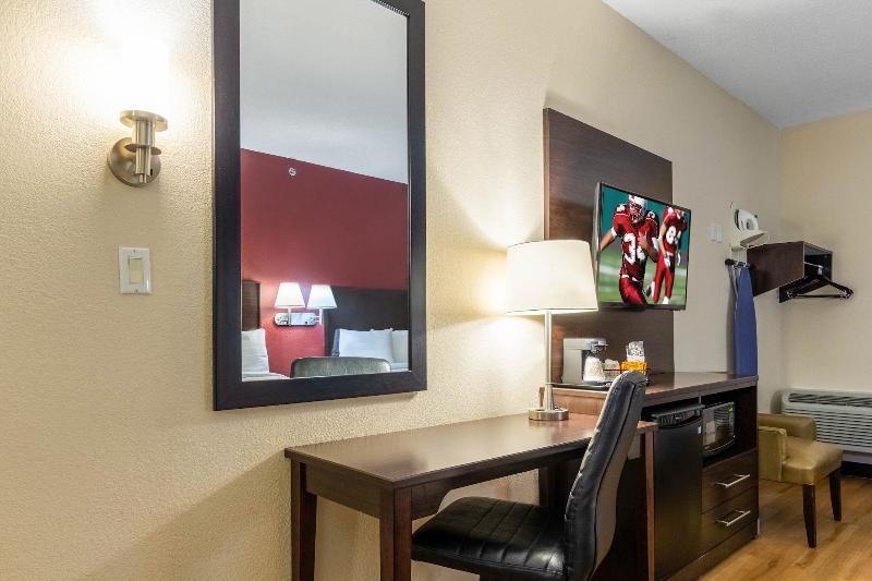 Red Roof Inn Georgetown, In – Louisville West image
