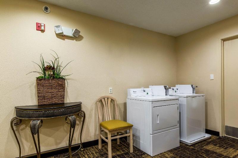 Red Roof Inn Georgetown, In – Louisville West image