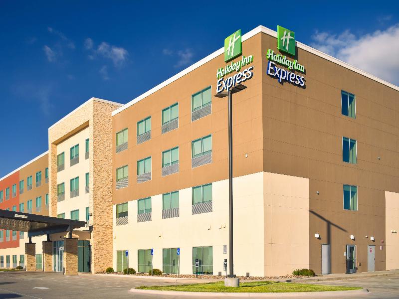 Holiday Inn Express Kermit By IHG image
