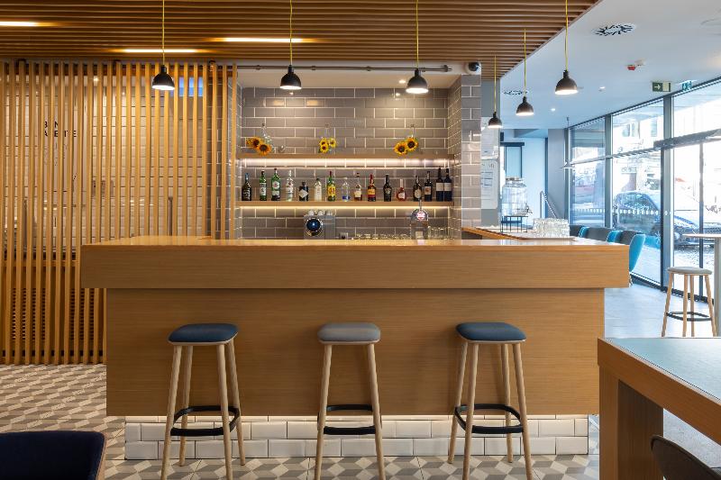 Holiday Inn Express Porto City Center image
