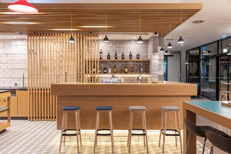Holiday Inn Express Porto City Center image