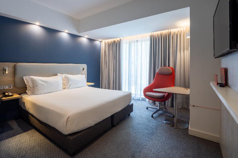 Holiday Inn Express Porto City Center image