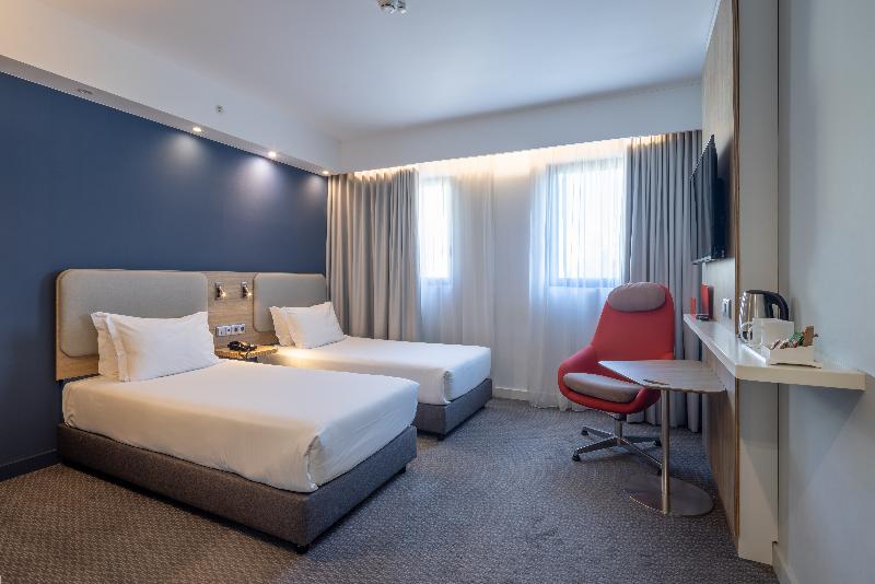 Holiday Inn Express Porto City Center image