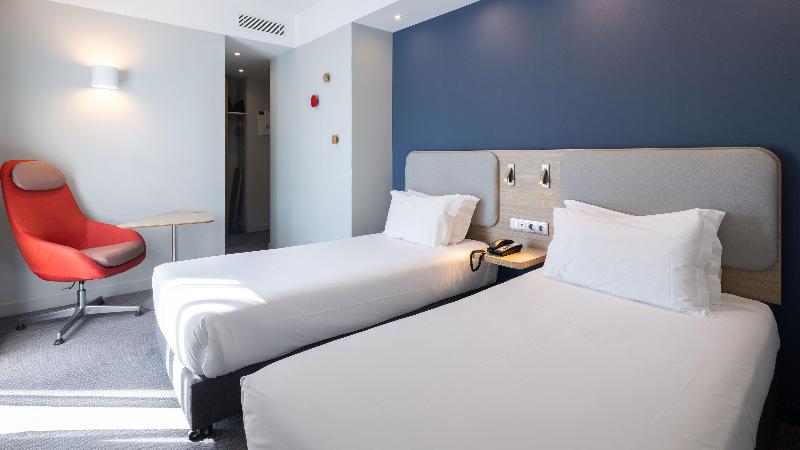 Holiday Inn Express Porto City Center image