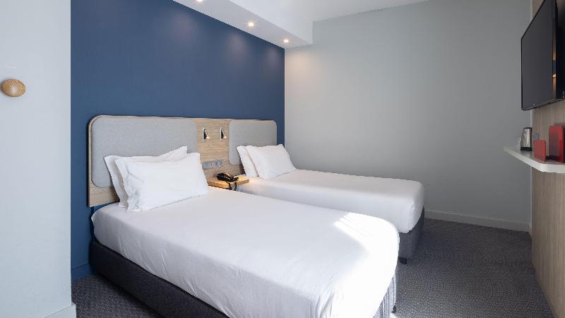Holiday Inn Express Porto City Center image