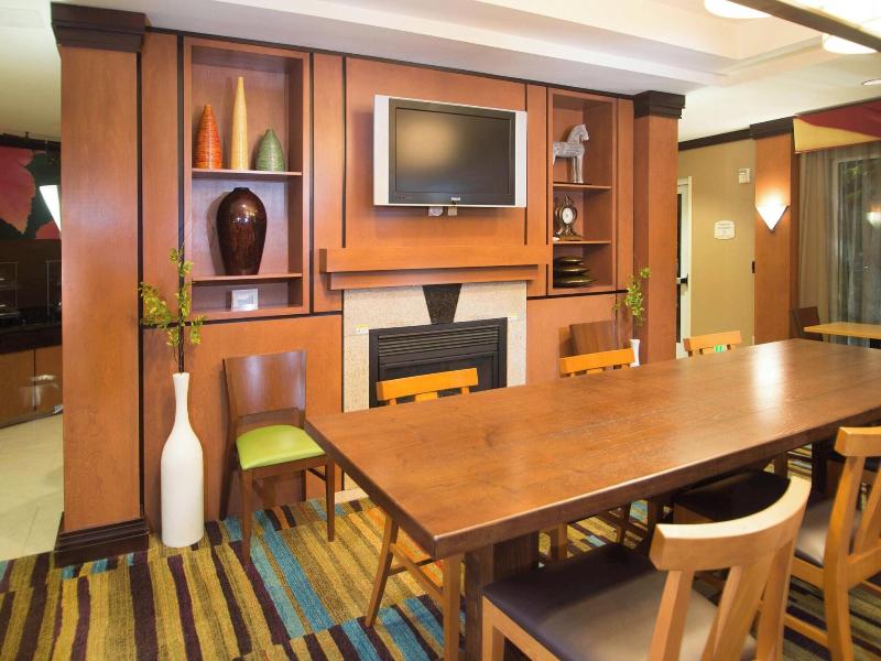 Fairfield Inn Suites Burley