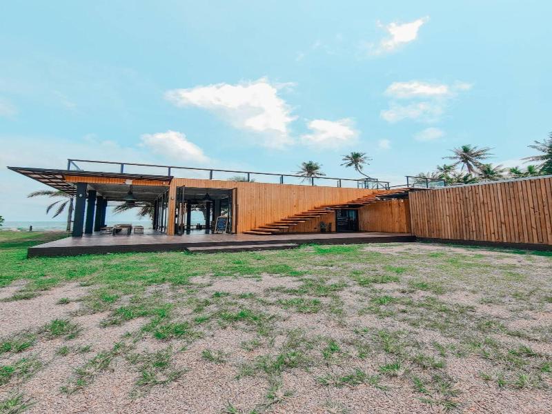 Saphli Villa Beach Resort image