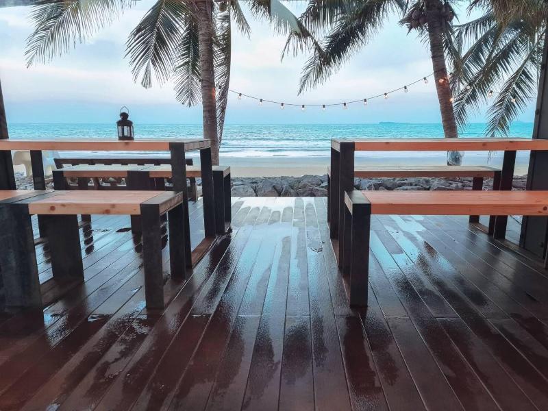 Saphli Villa Beach Resort image