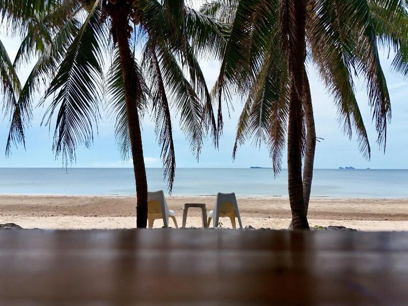 Saphli Villa Beach Resort image