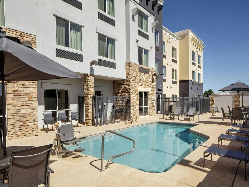 Fairfield Inn Suites Clovis image