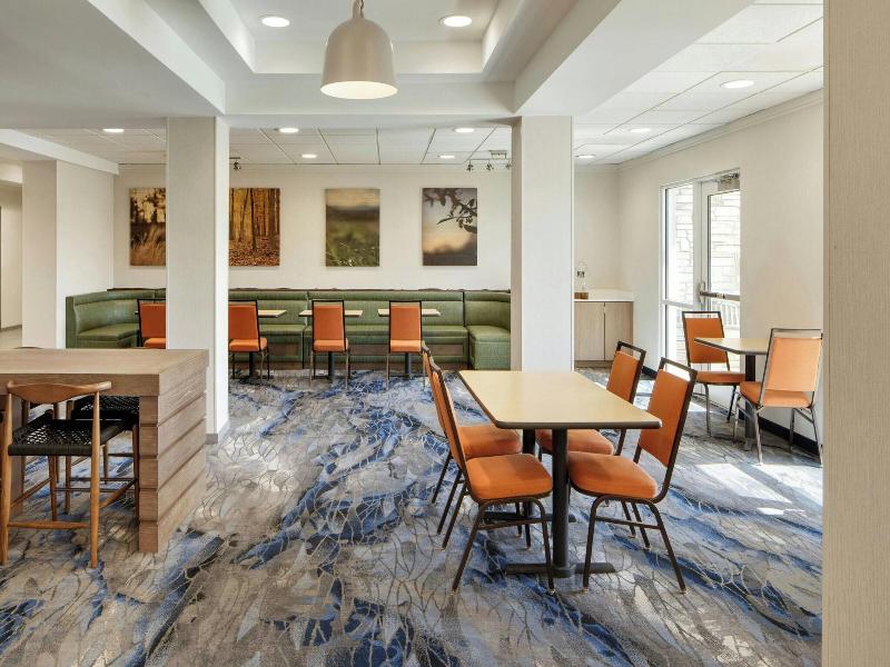 Fairfield Inn Suites Clovis image