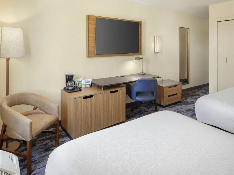 Fairfield Inn Suites Clovis image