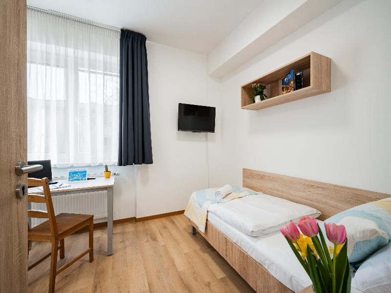 University Hotel image
