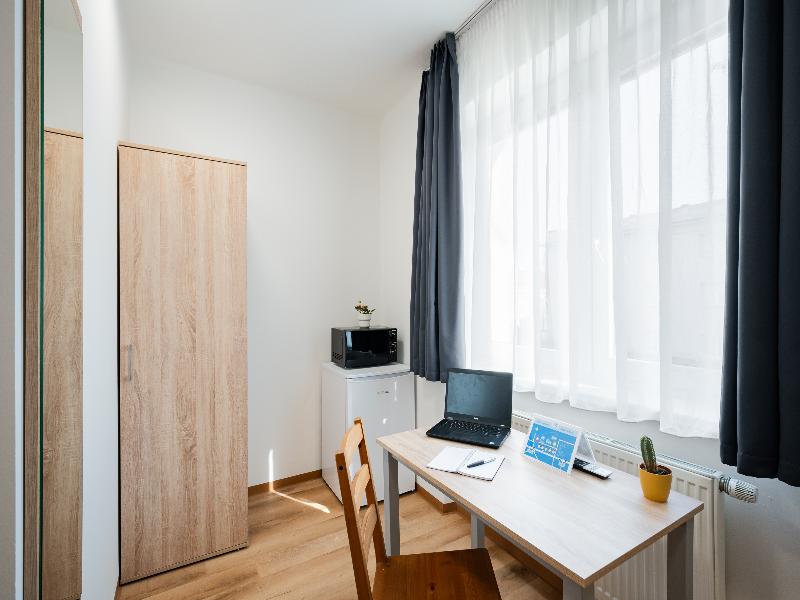 University Hotel image