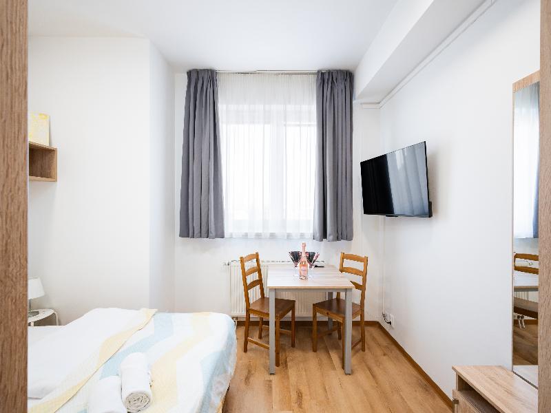 University Hotel image