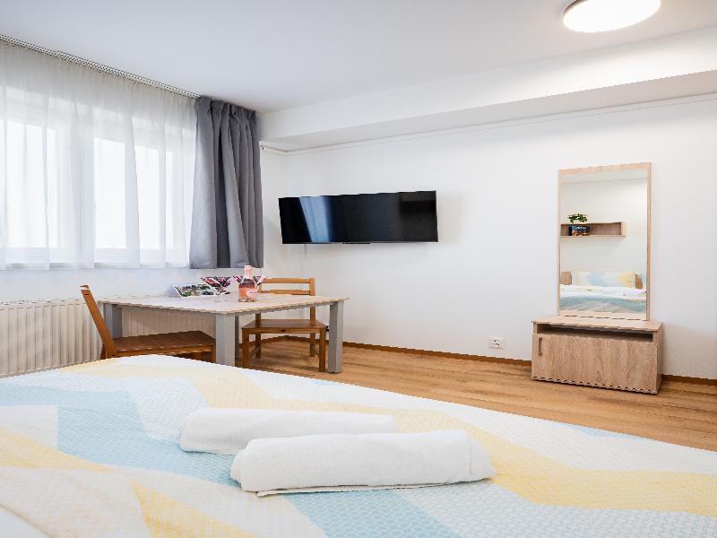 University Hotel image