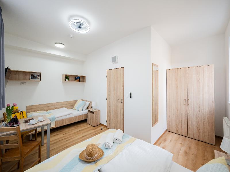 University Hotel image