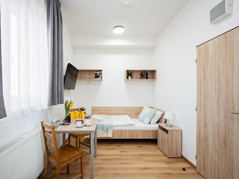 University Hotel image