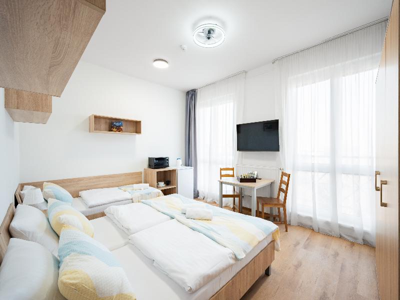 University Hotel image