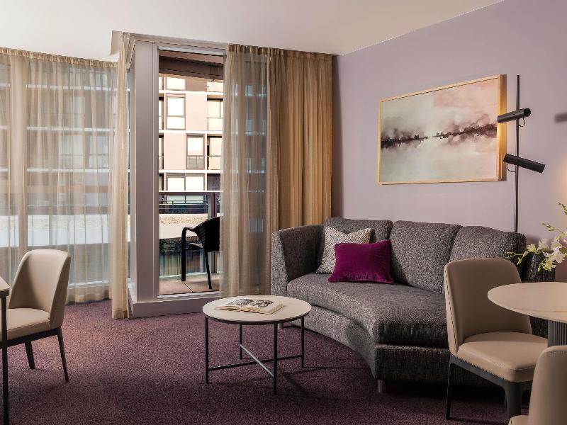The Sebel Melbourne Docklands image