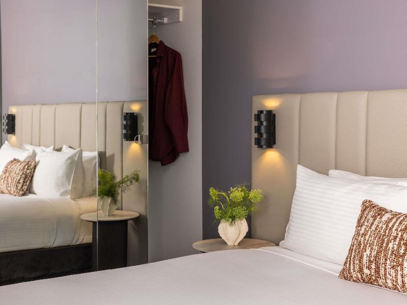 The Sebel Melbourne Docklands image
