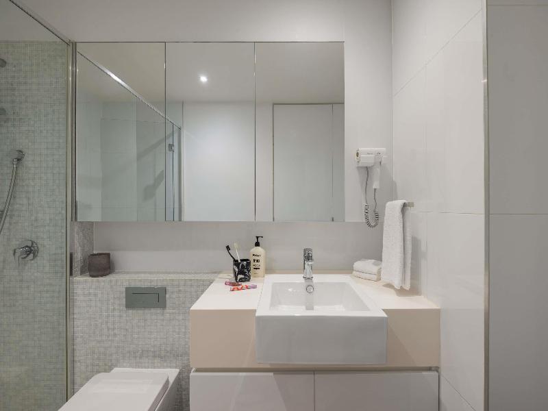 The Sebel Melbourne Docklands image