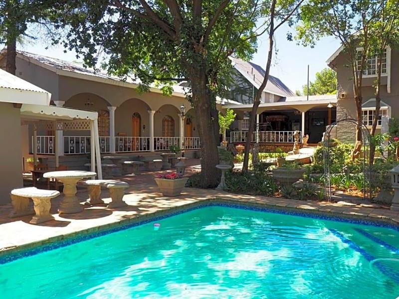 Hobbit Boutique Hotel image