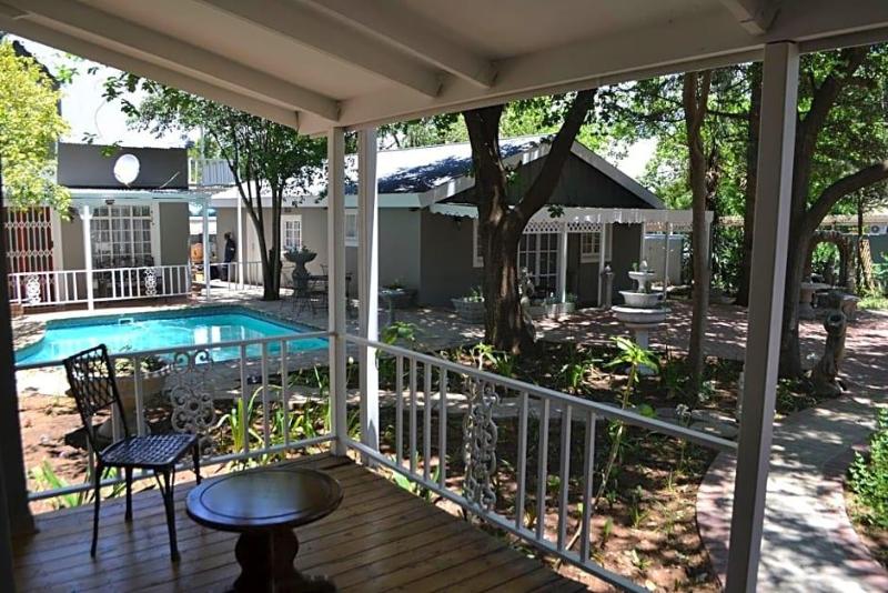 Hobbit Boutique Hotel image