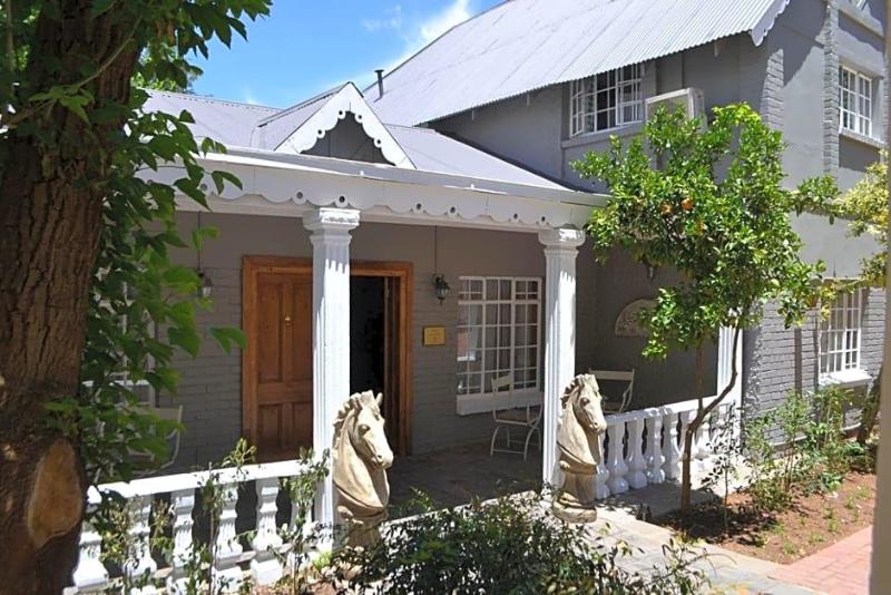 Hobbit Boutique Hotel image