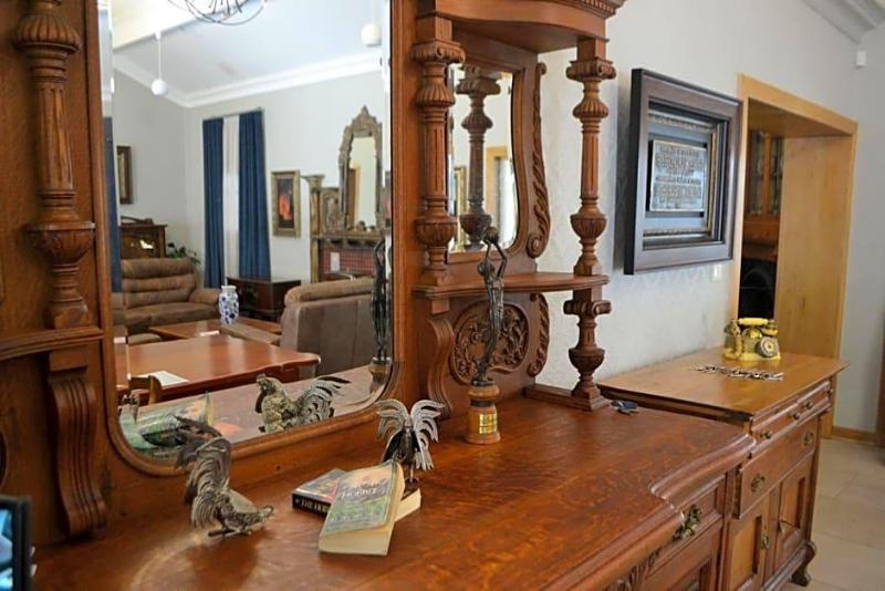 Hobbit Boutique Hotel image