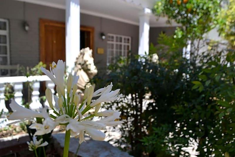 Hobbit Boutique Hotel image