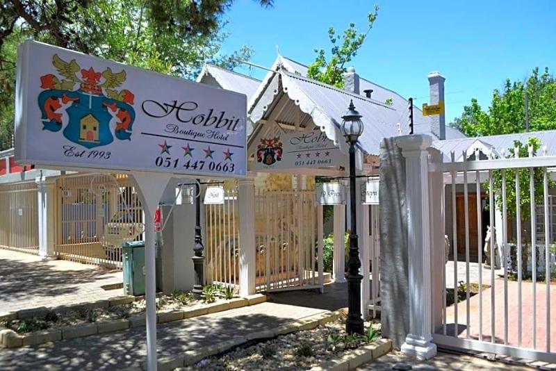 Hobbit Boutique Hotel image