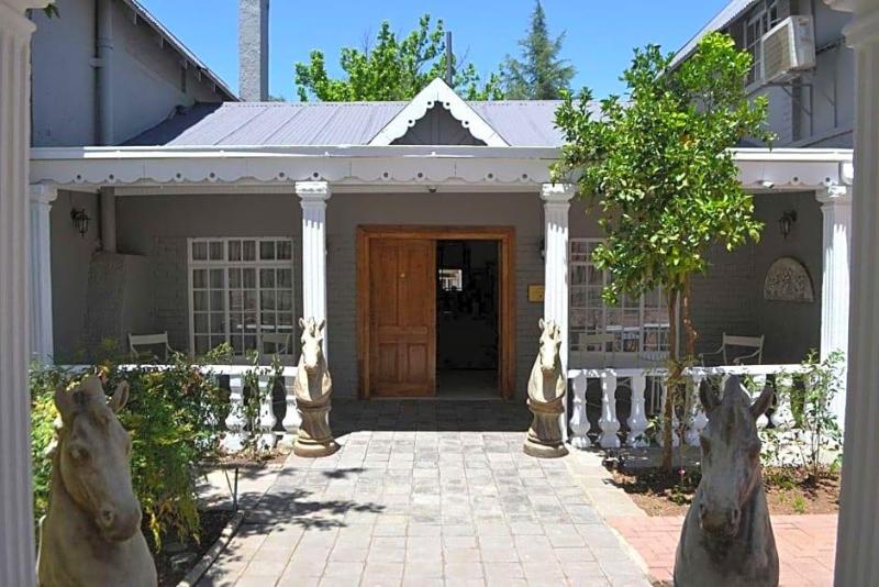 Hobbit Boutique Hotel image