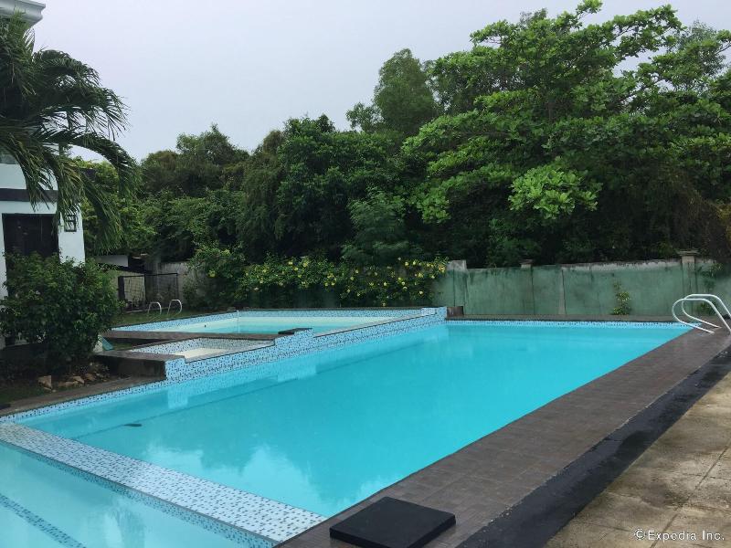 La Pernela Resort image