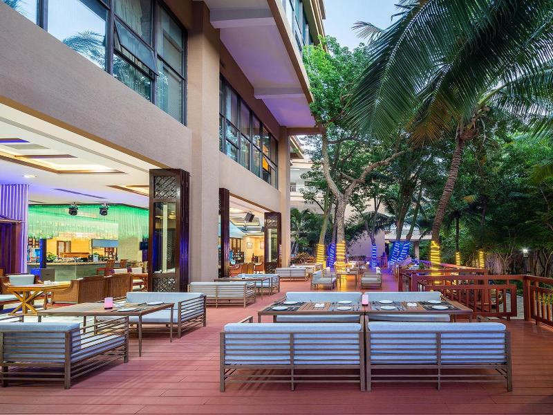 Grand Metro Park Bay Hotel image