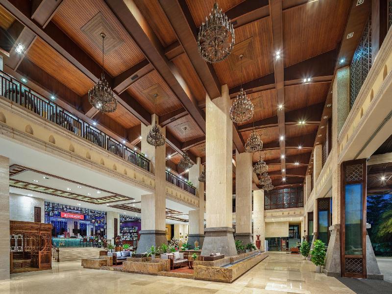 Grand Metro Park Bay Hotel image
