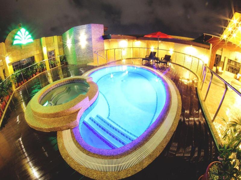 Pearlmont Hotel image