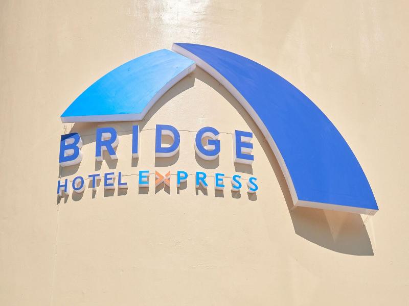 Bridge Hotel image