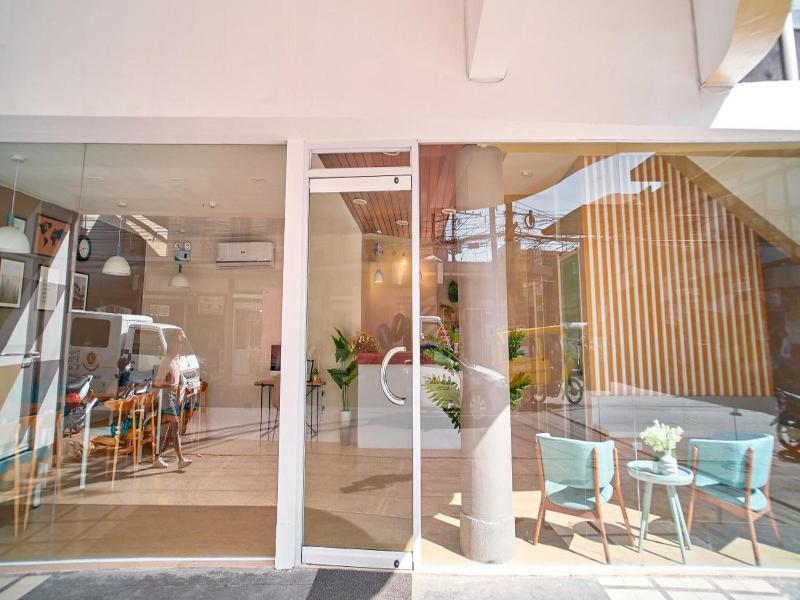 Bridge Hotel image