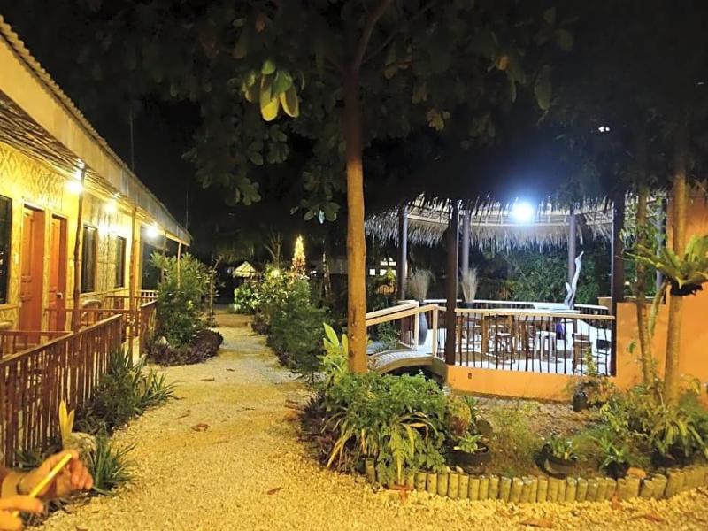 New Village Lodge image