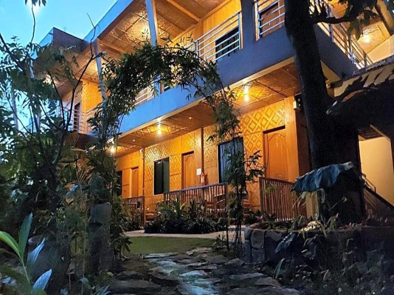 New Village Lodge image