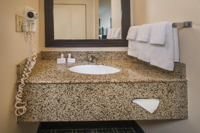 Fairfield By Marriott Dulles Airport Chantilly image