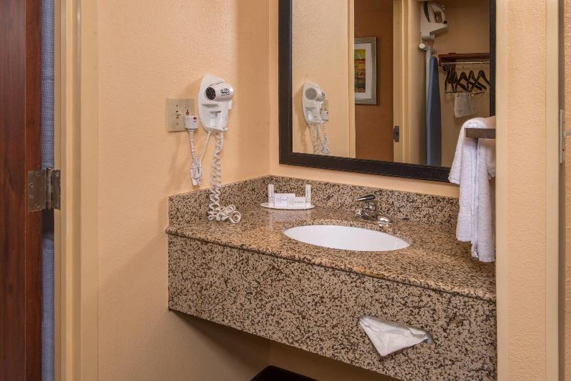 Fairfield By Marriott Dulles Airport Chantilly image