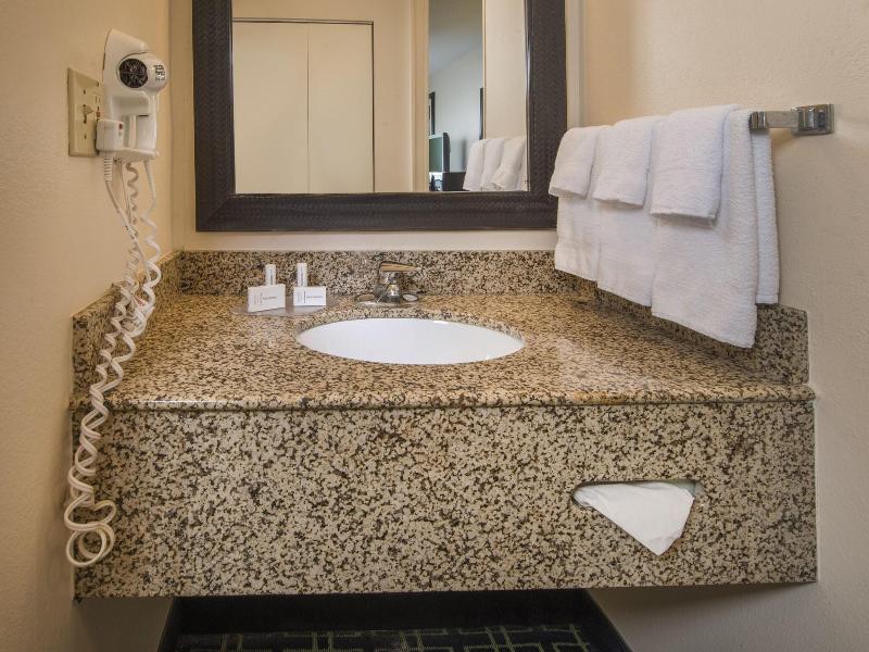 Fairfield By Marriott Dulles Airport Chantilly image