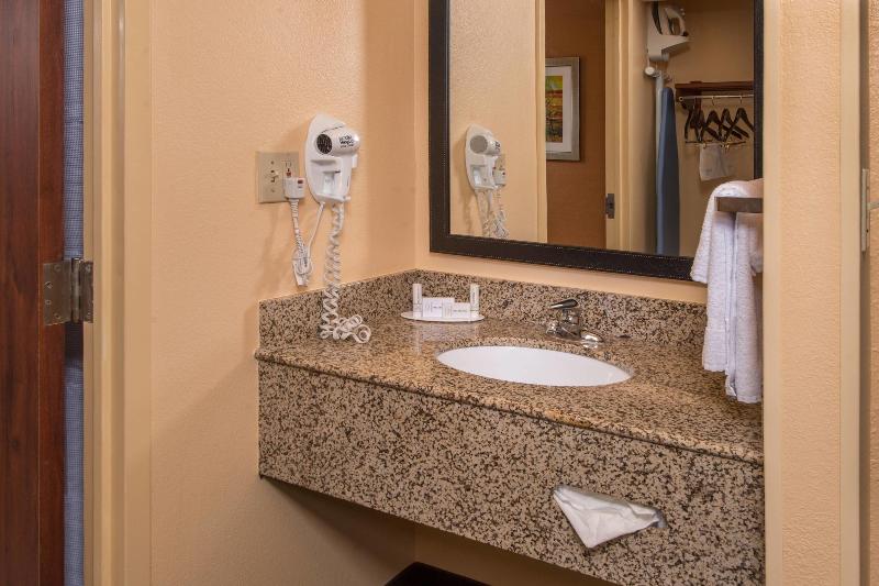 Fairfield By Marriott Dulles Airport Chantilly image