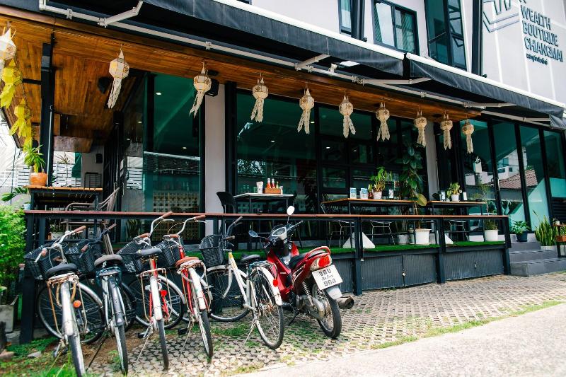Wealth Boutique Hotel Chiang Mai image
