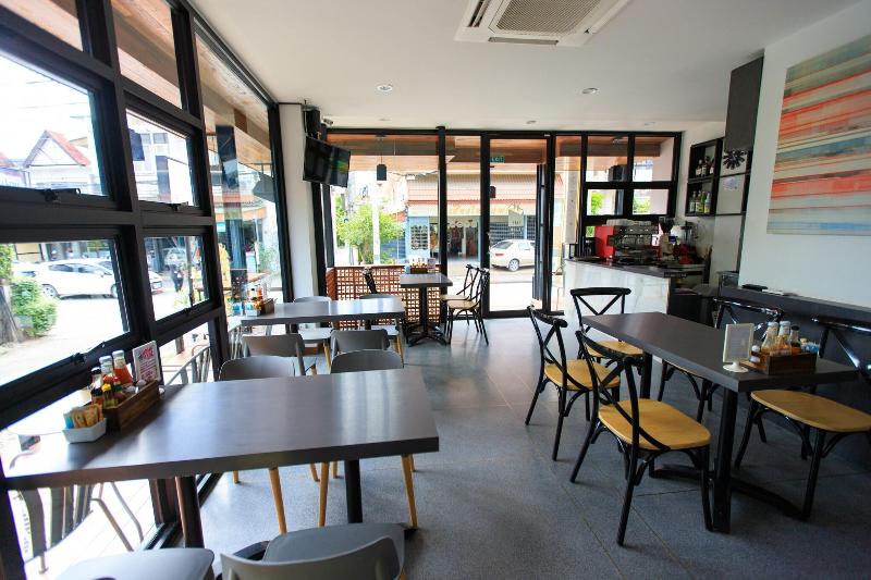 Wealth Boutique Hotel Chiang Mai image