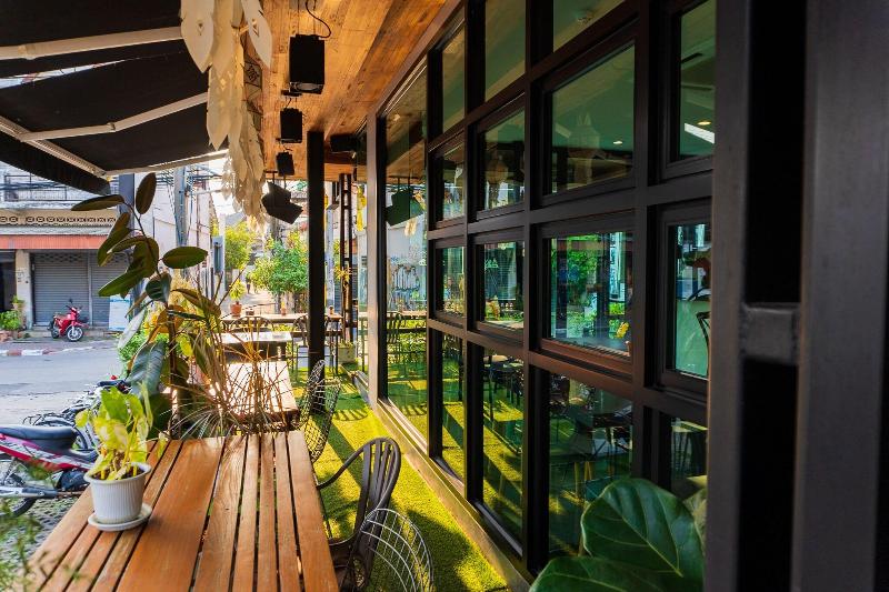 Wealth Boutique Hotel Chiang Mai image