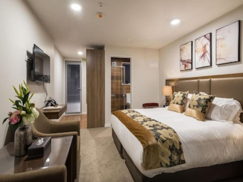 Golden Star Motel image